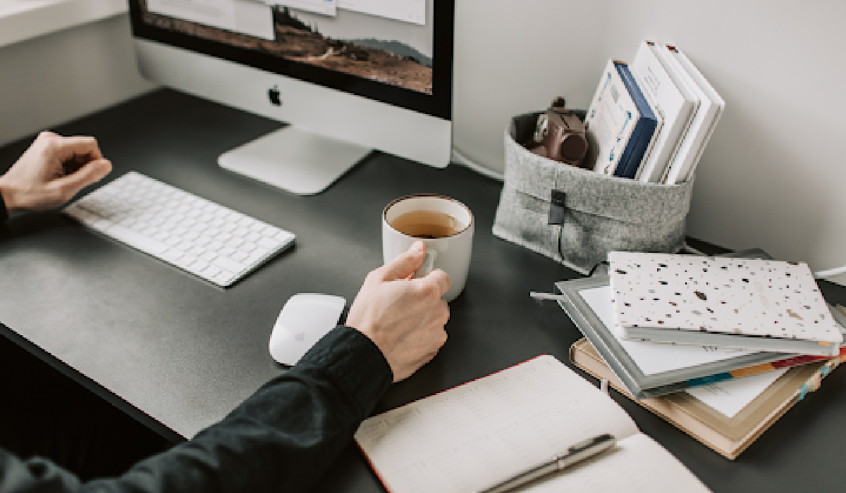 How Can a Virtual Assistant Help Improve Productivity?